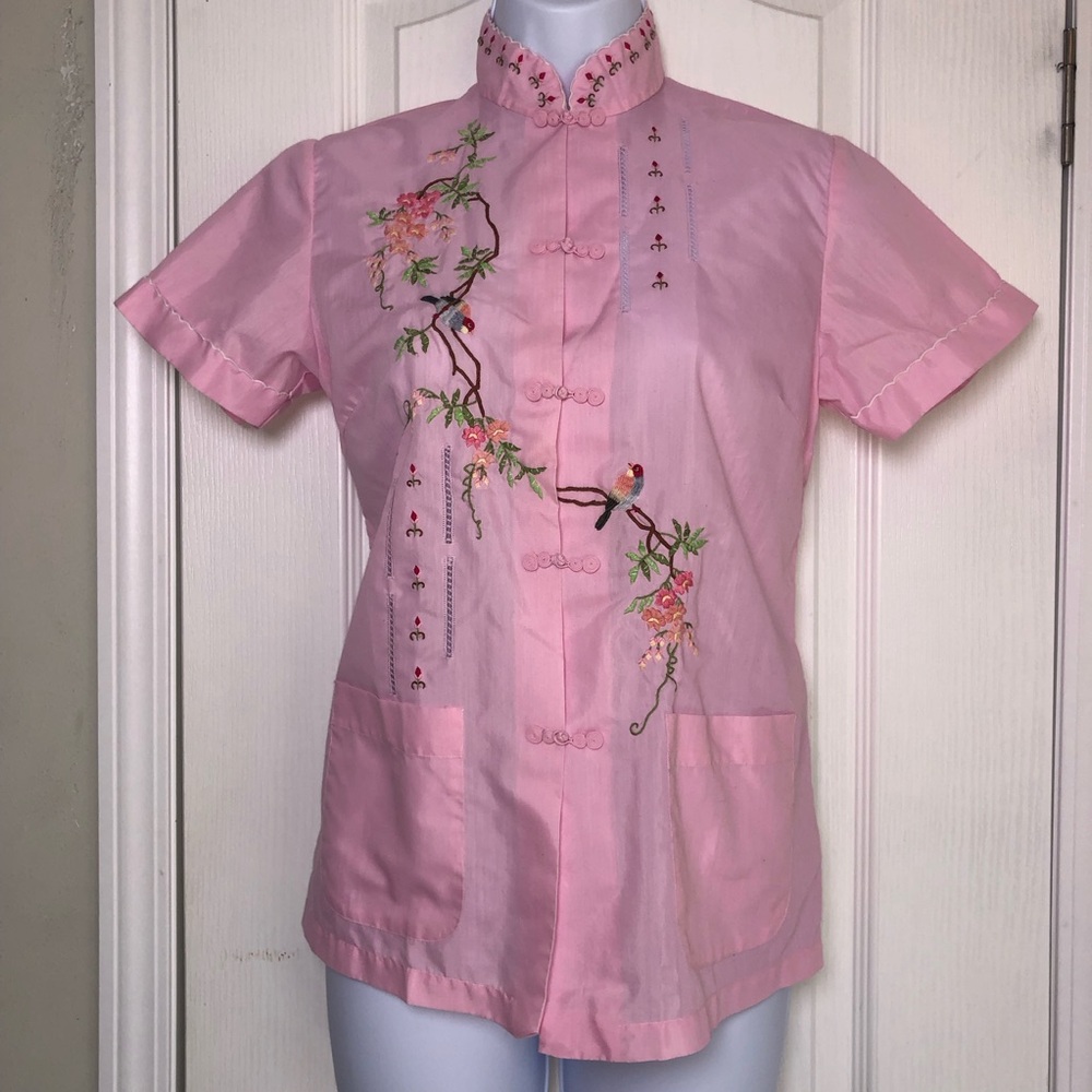 VTG Daffodil Embroidered Top Size S Pink Oriental Asian Inspired Dainty Retro